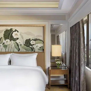 Dusit Thani Manila Hotel